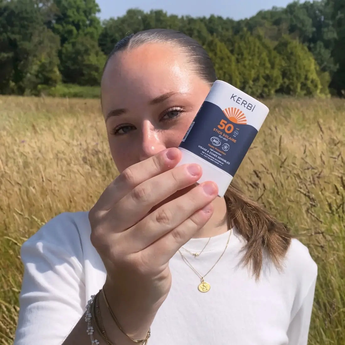 Stick solaire minéral SPF 50 Kerbi en format pocket, protection 100 % naturelle