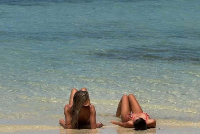 Peut-on bronzer avec une crème solaire SPF50 ?